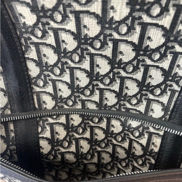 Christian Dior Travel Bags - Picture 8 of 16